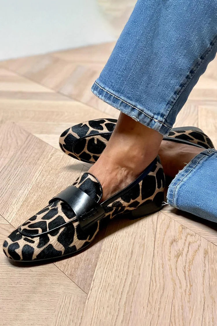 Kamellia | Przytulne i stylowe loafersy z motywem krowim